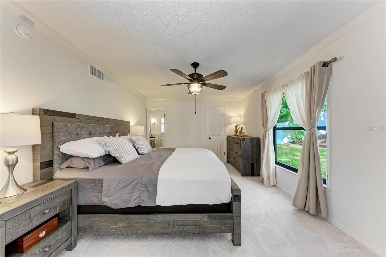 6910 ARBOR OAKS CT