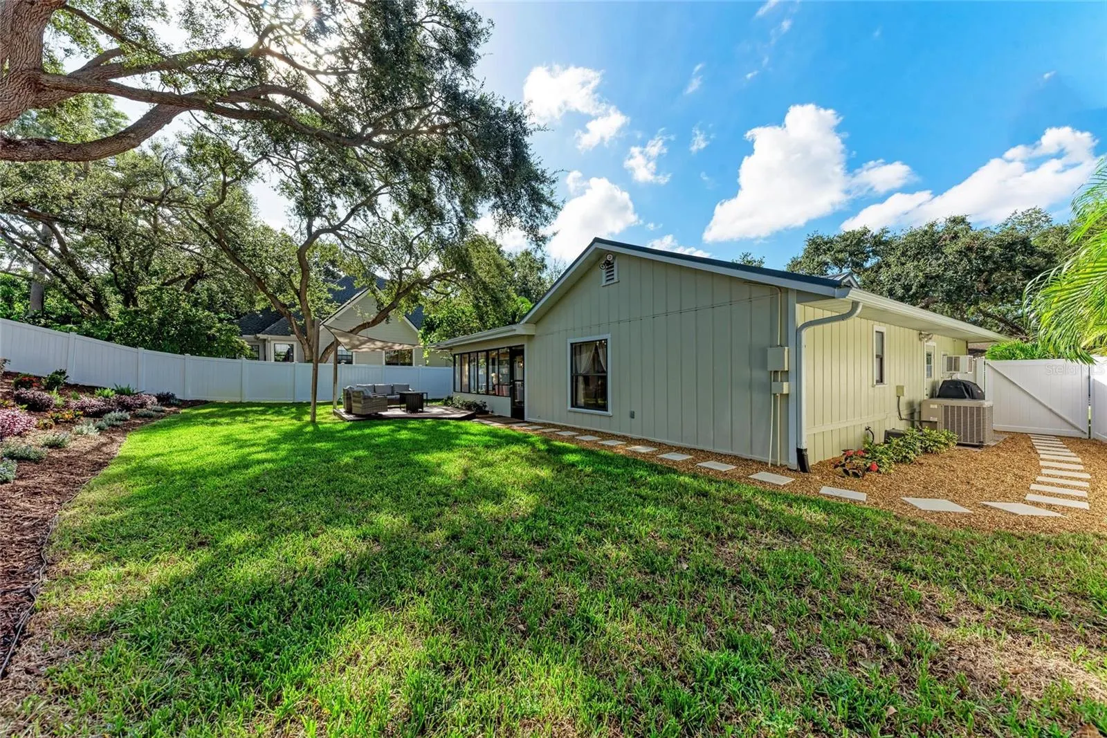 6910 ARBOR OAKS CT