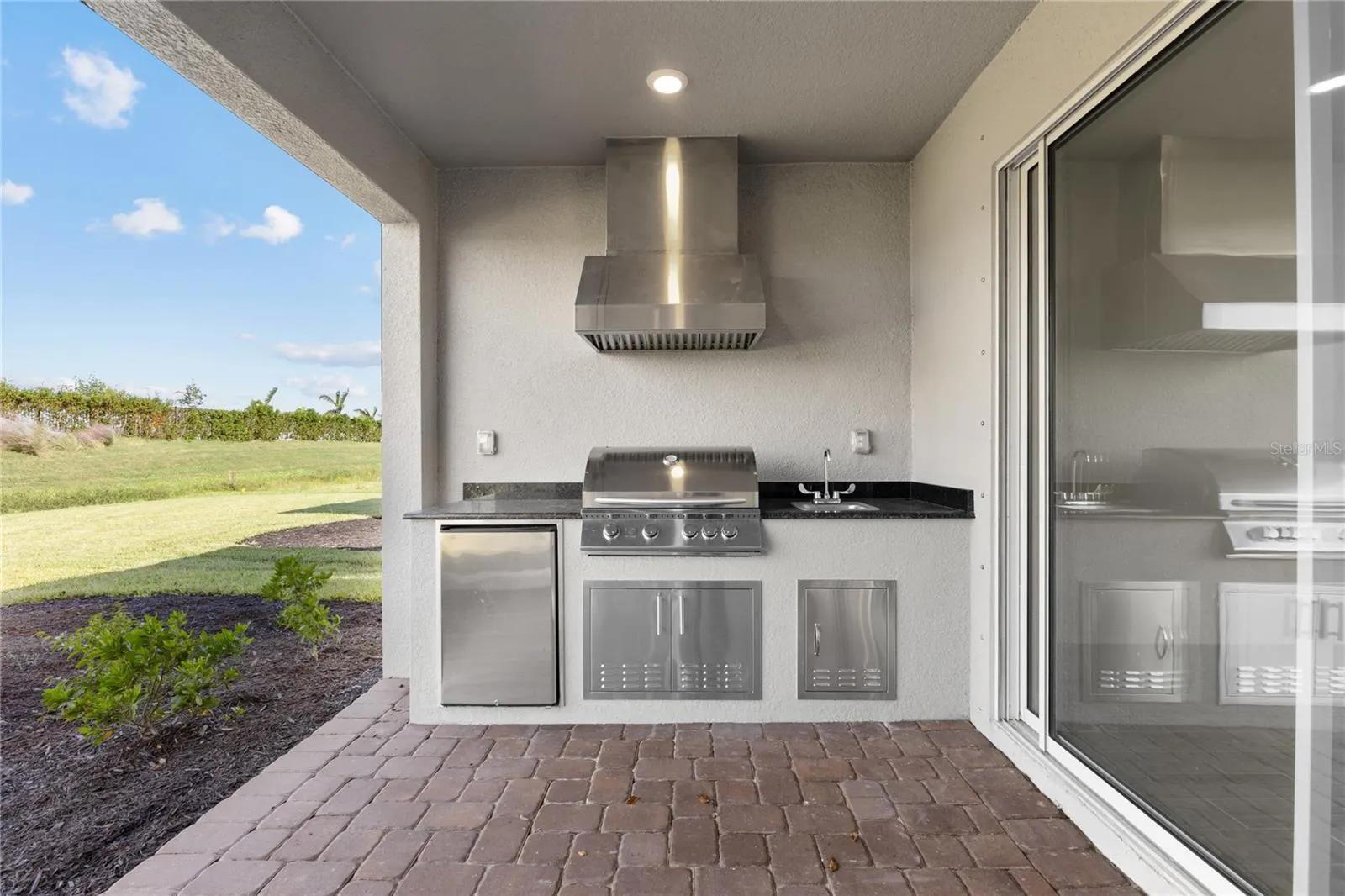 9048 TEQUILA SUNRISE DR