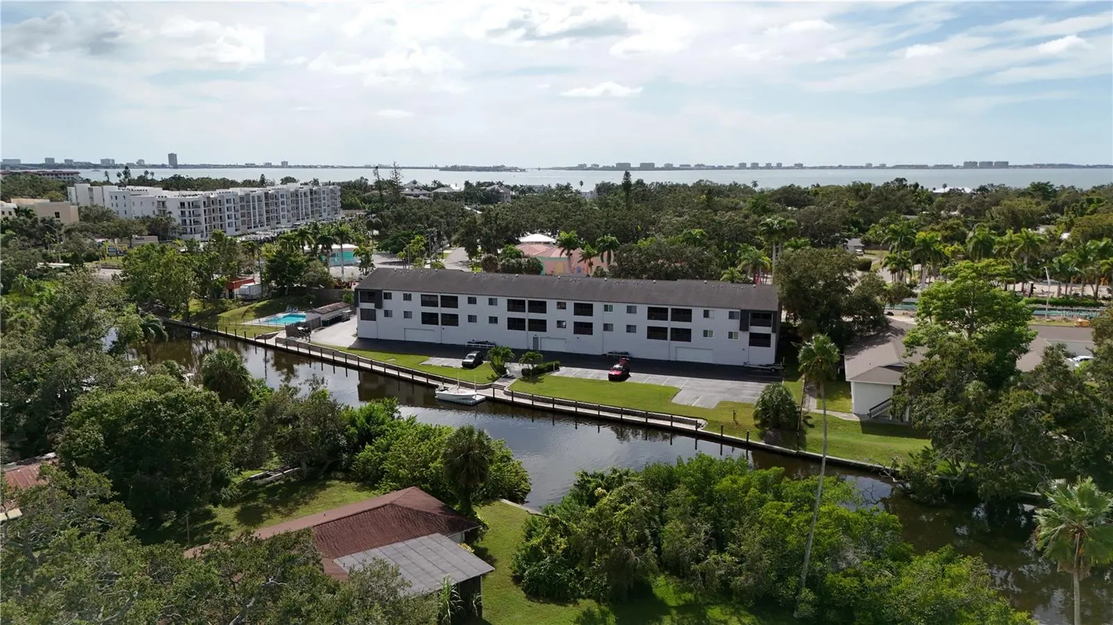 2124 TAMIAMI TRL #102, #102