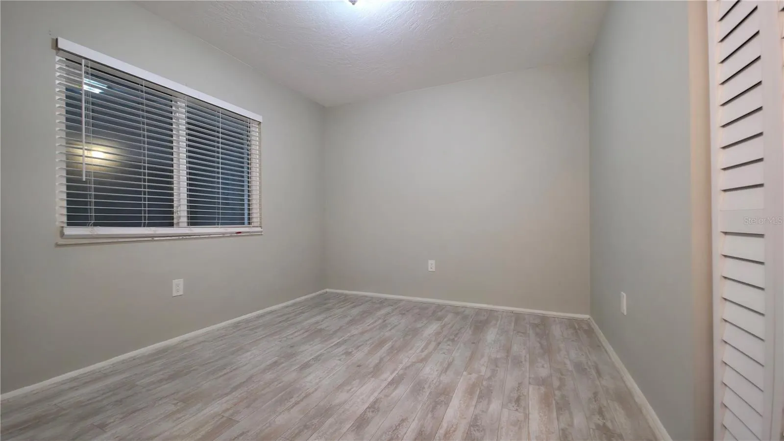 2124 TAMIAMI TRL #102, #102