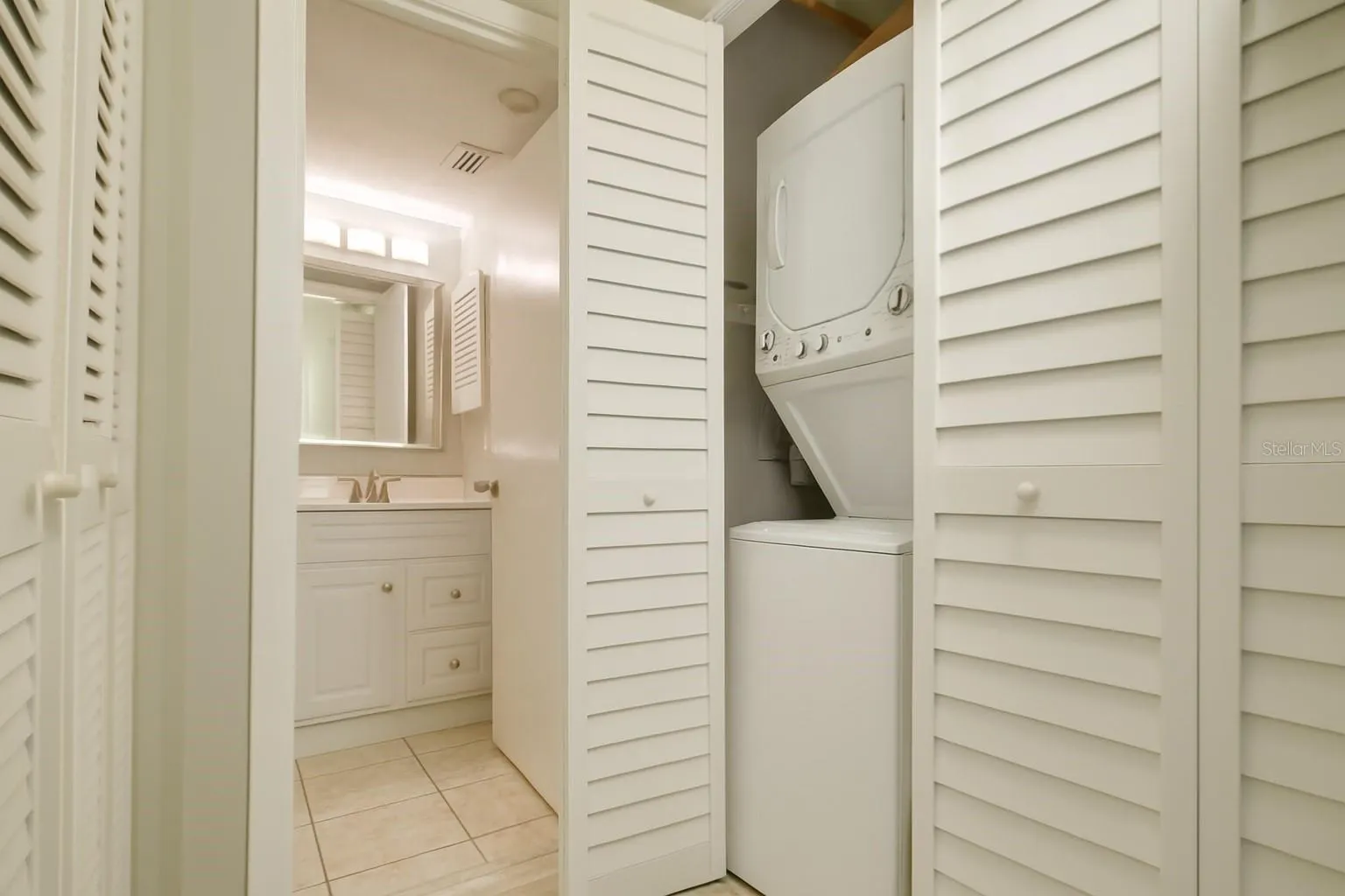 2124 TAMIAMI TRL #102, #102