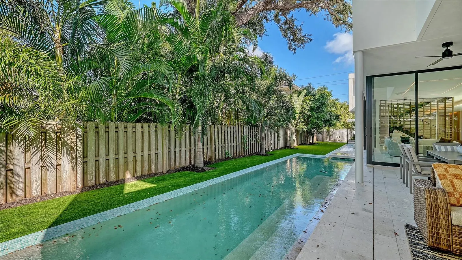 1642 BAHIA VISTA ST