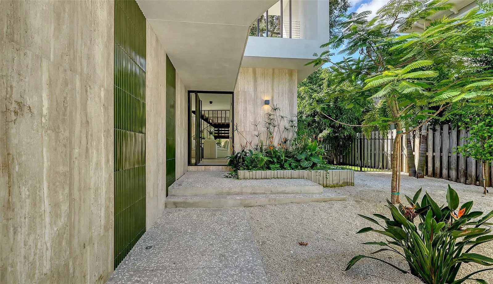 1642 BAHIA VISTA ST