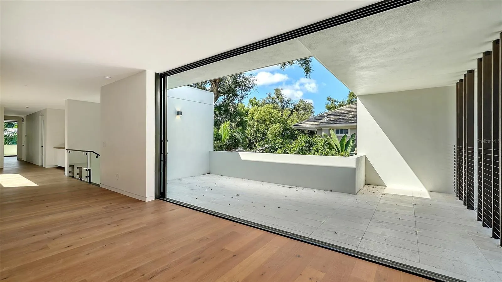 1642 BAHIA VISTA ST