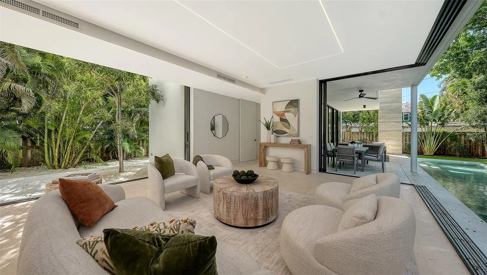 1642 BAHIA VISTA ST