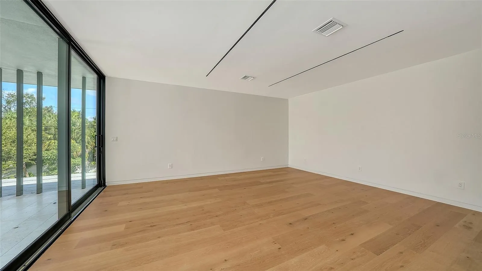 1642 BAHIA VISTA ST