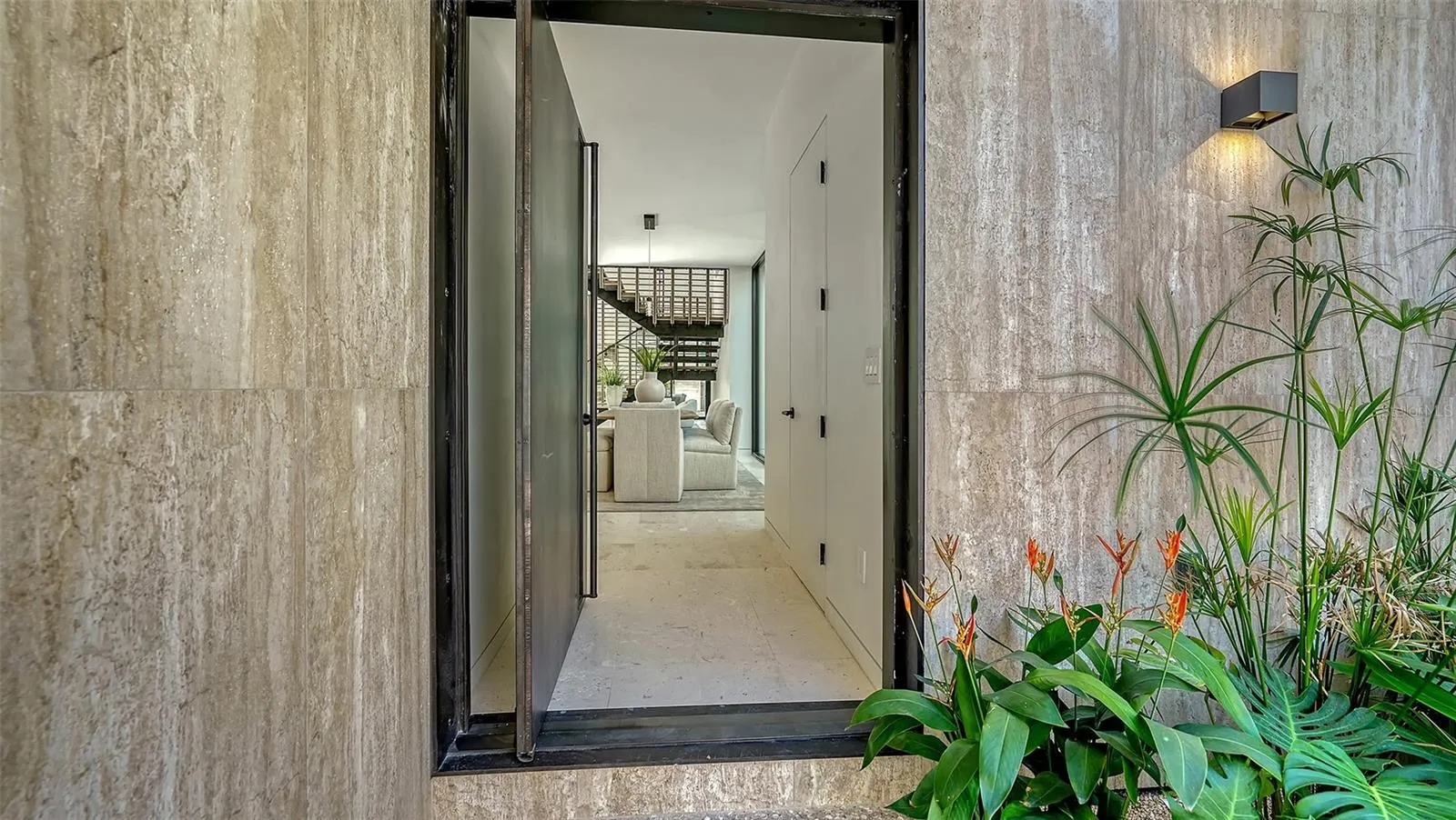 1642 BAHIA VISTA ST