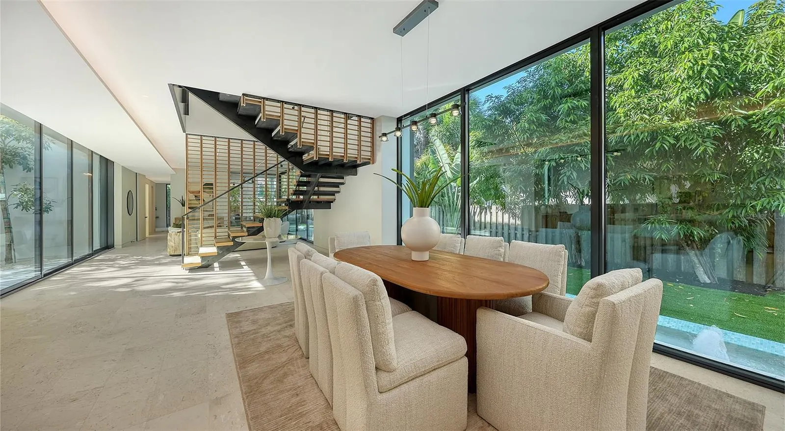1642 BAHIA VISTA ST