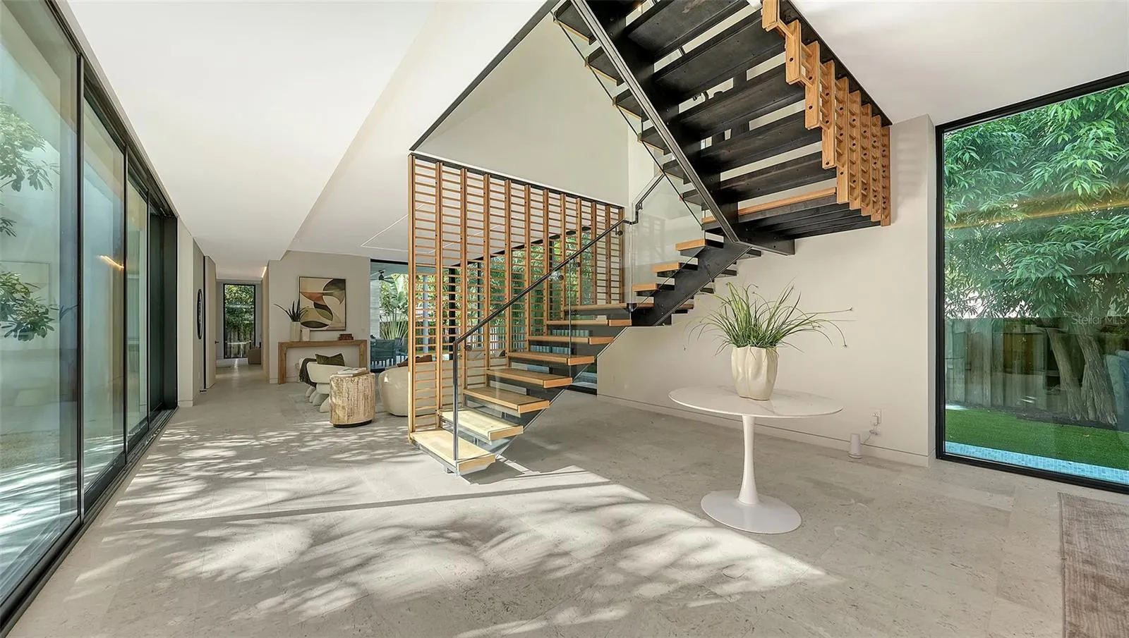 1642 BAHIA VISTA ST