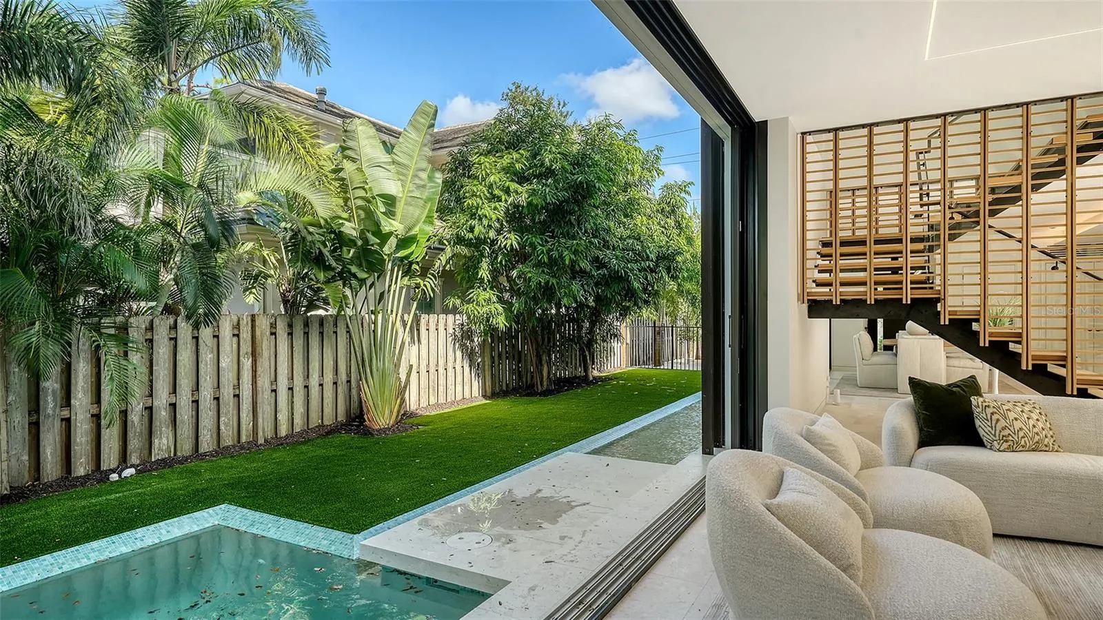 1642 BAHIA VISTA ST
