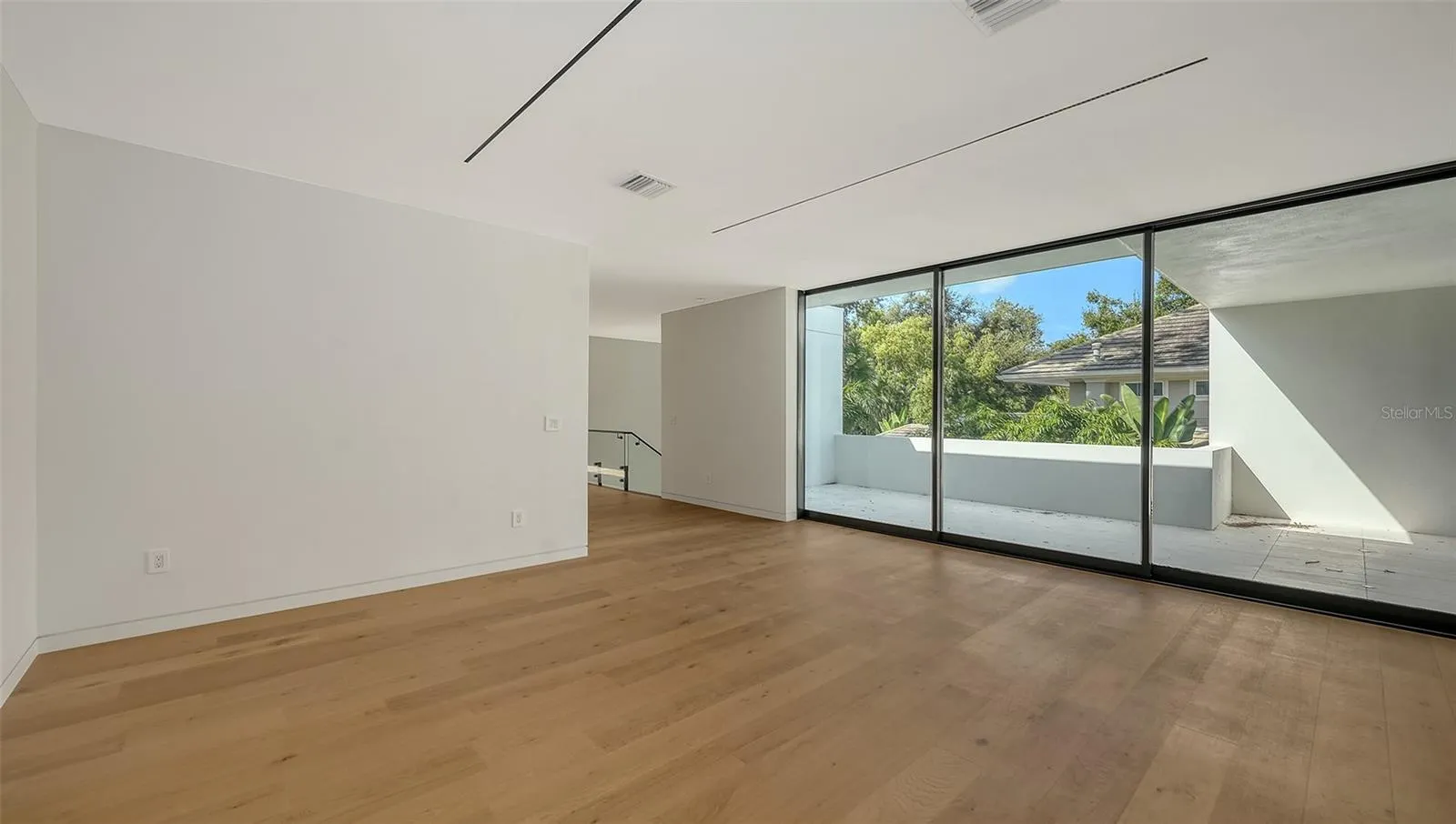 1642 BAHIA VISTA ST