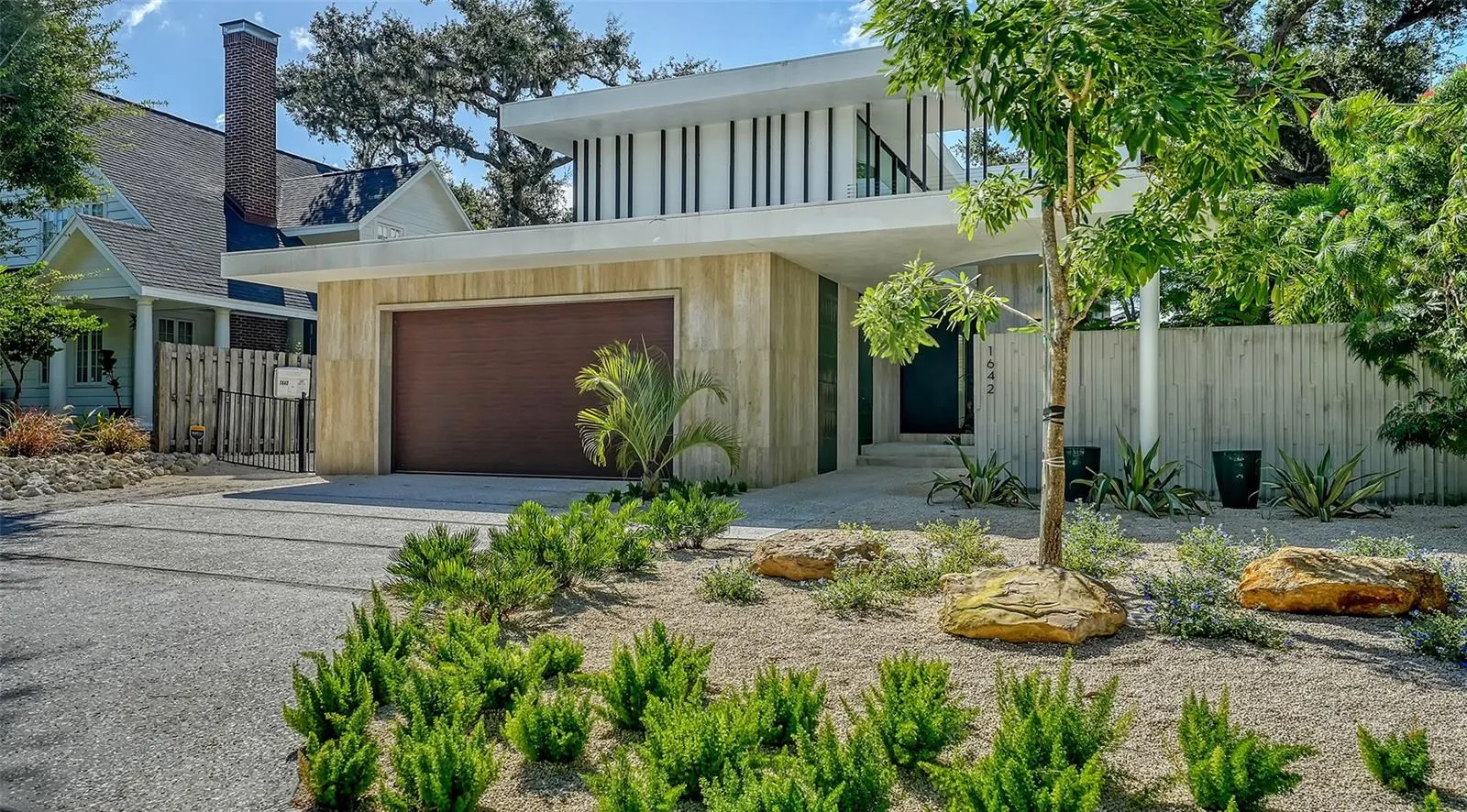 1642 BAHIA VISTA ST