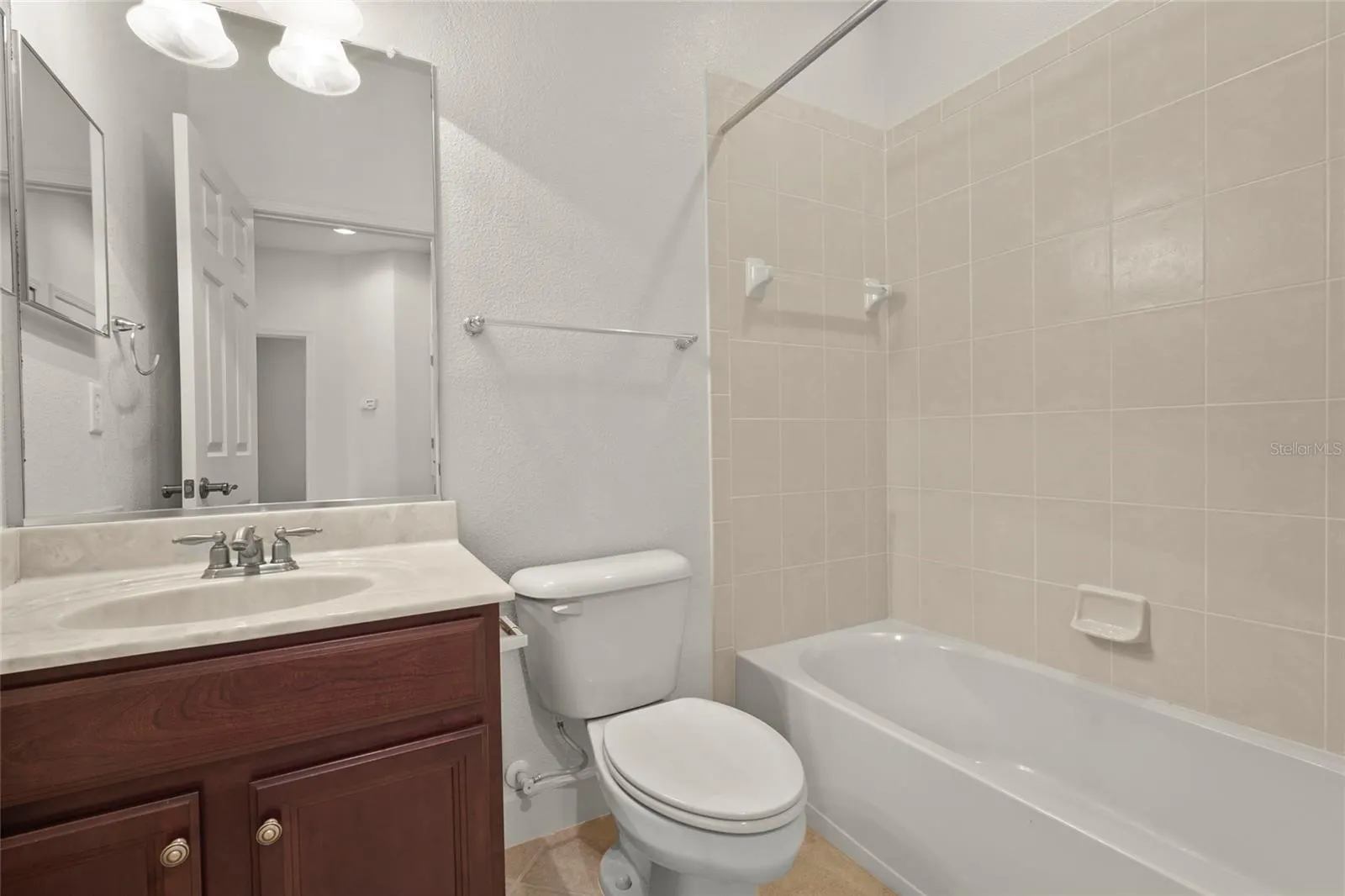 3671 PARKRIDGE CIR #8-201, #8-201