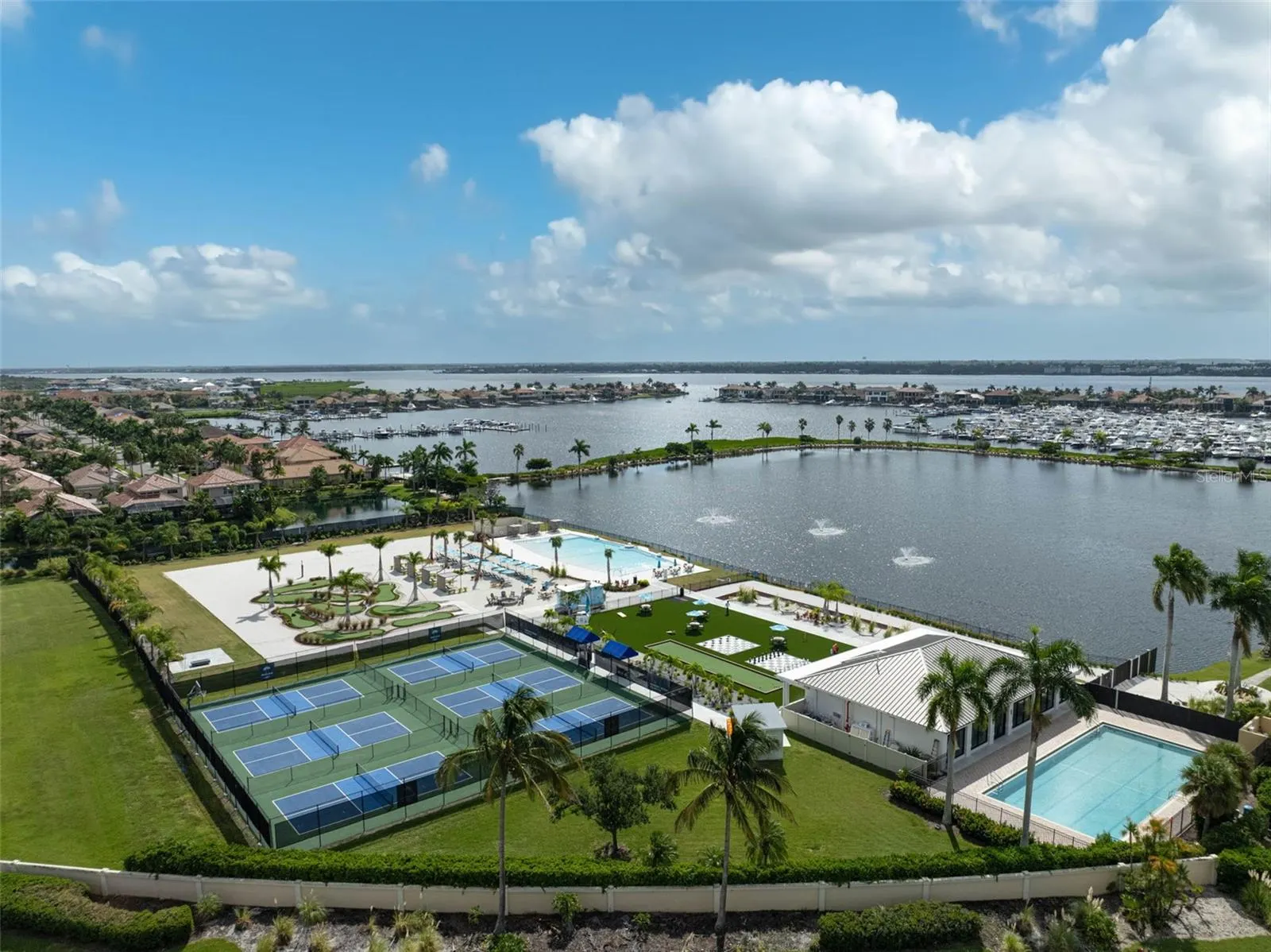 130 RIVIERA DUNES WAY #804, #804