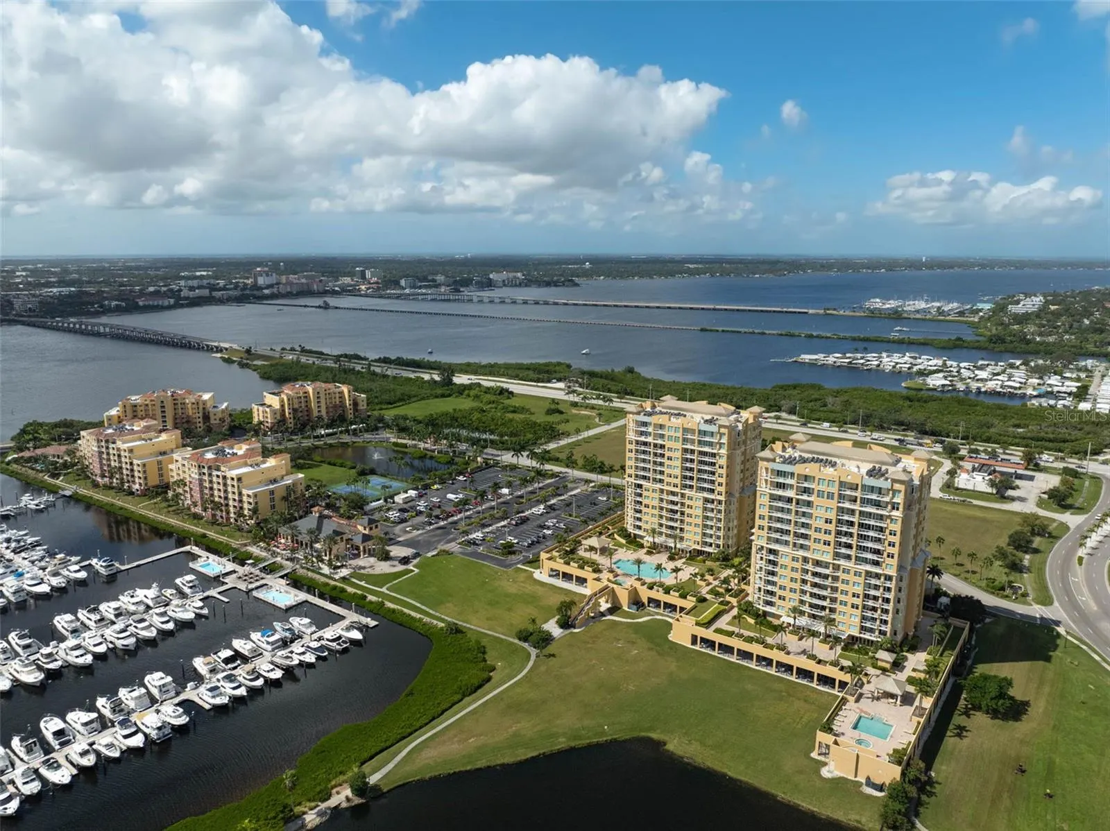 130 RIVIERA DUNES WAY #804, #804