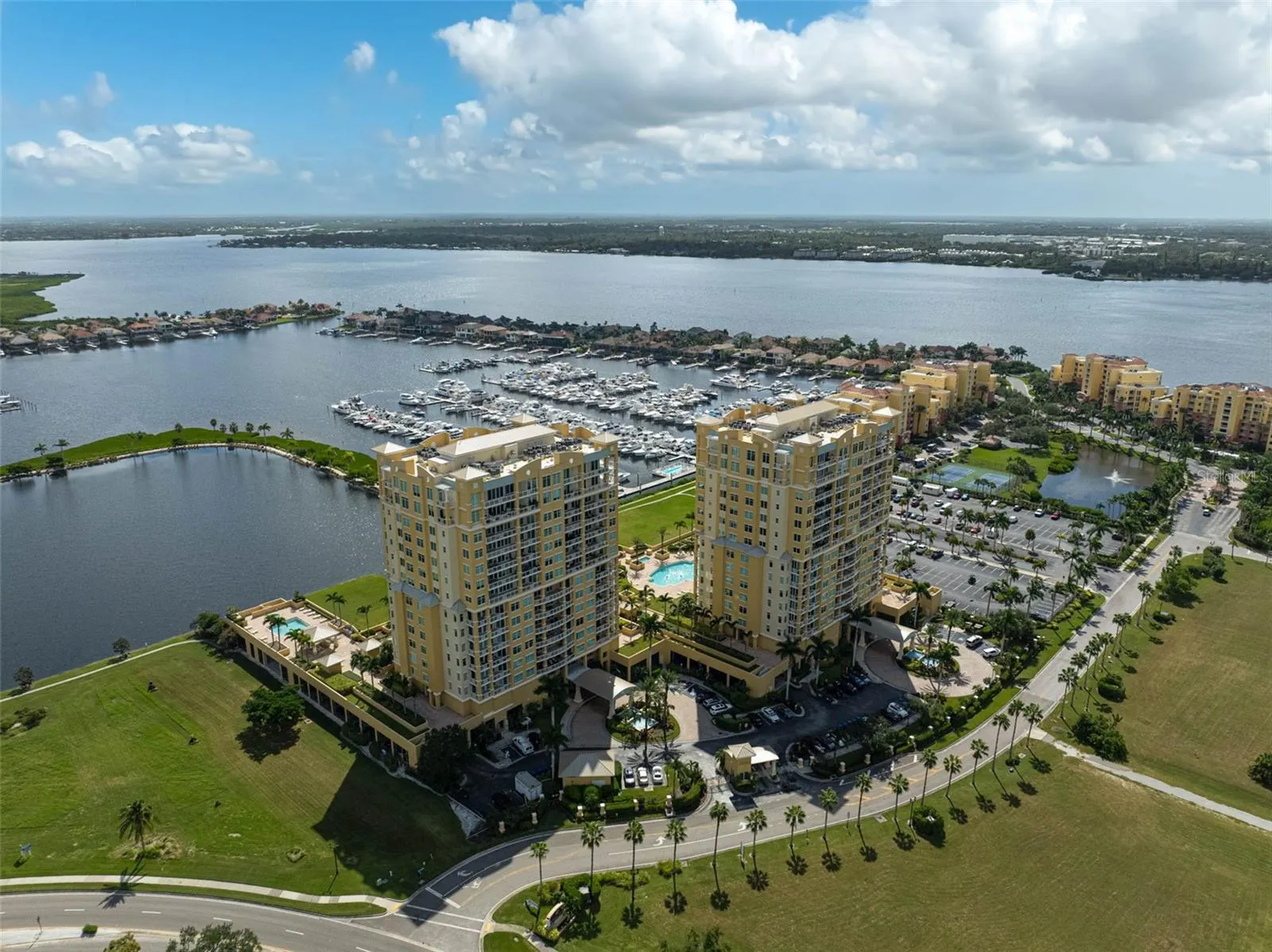 130 RIVIERA DUNES WAY #804, #804