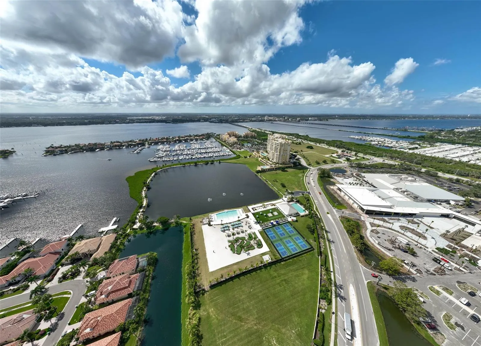 130 RIVIERA DUNES WAY #804, #804