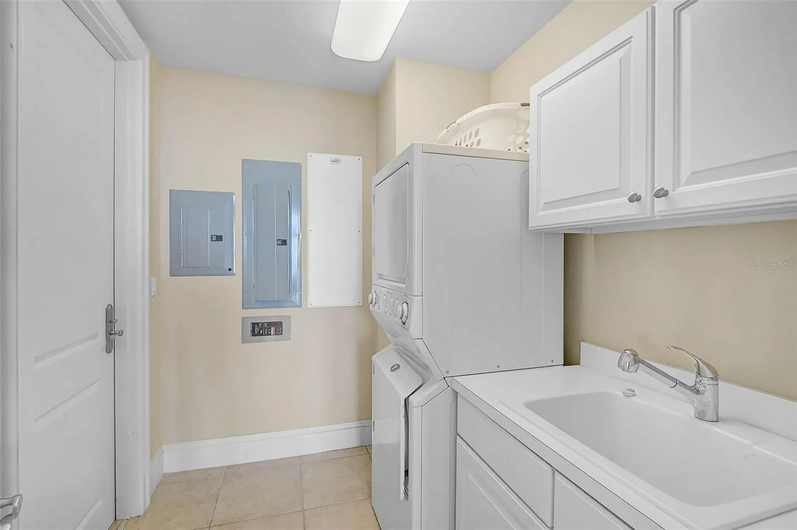 130 RIVIERA DUNES WAY #804, #804