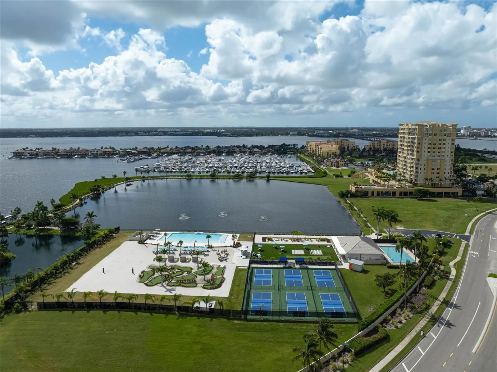 130 RIVIERA DUNES WAY #804, #804