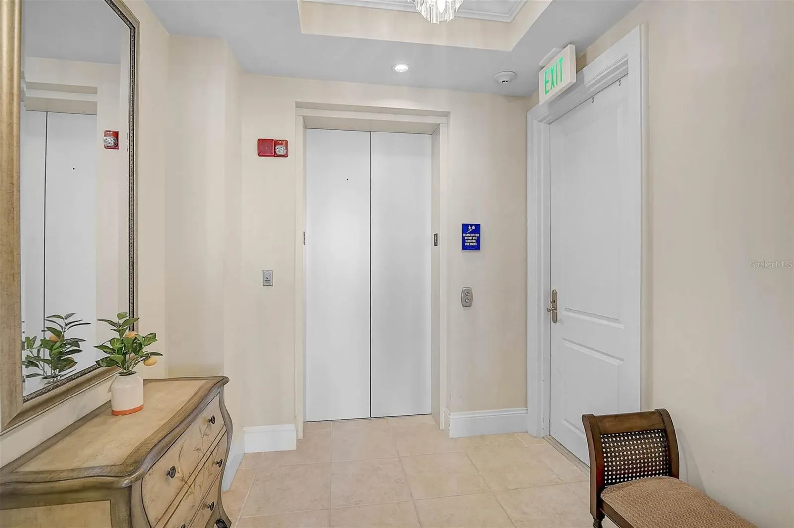 130 RIVIERA DUNES WAY #804, #804