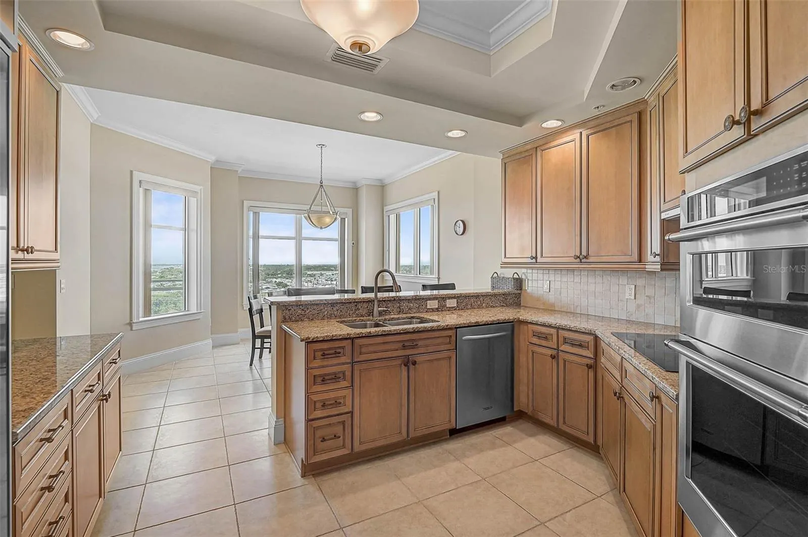 130 RIVIERA DUNES WAY #804, #804