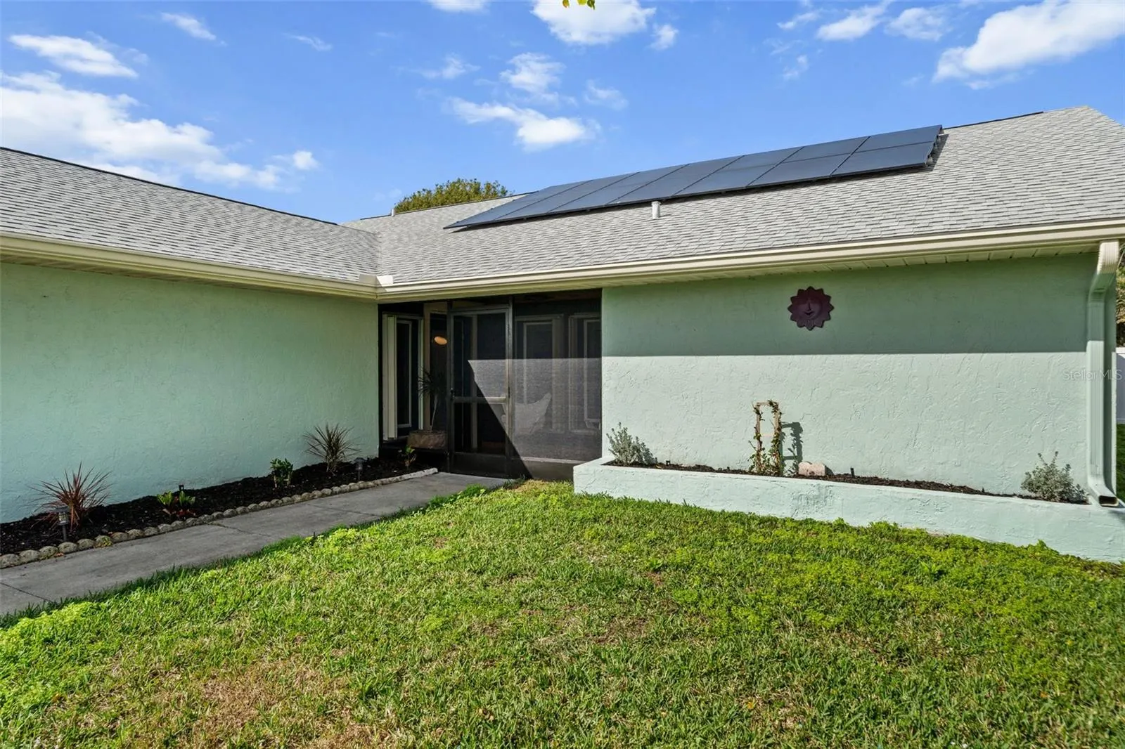 1239 PINEBROOK WAY