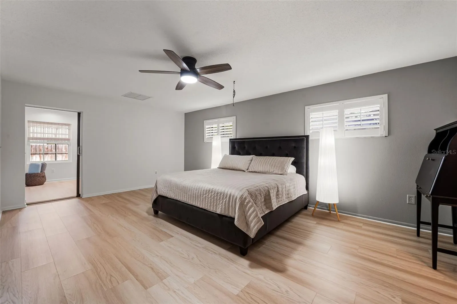1239 PINEBROOK WAY