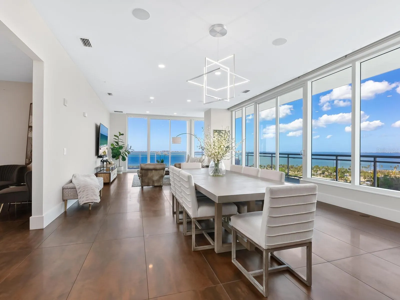 540 N TAMIAMI TRL #1201, #1201