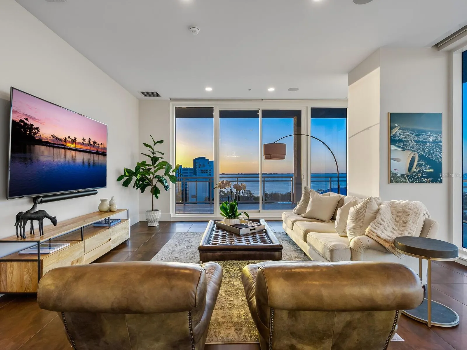 540 N TAMIAMI TRL #1201, #1201
