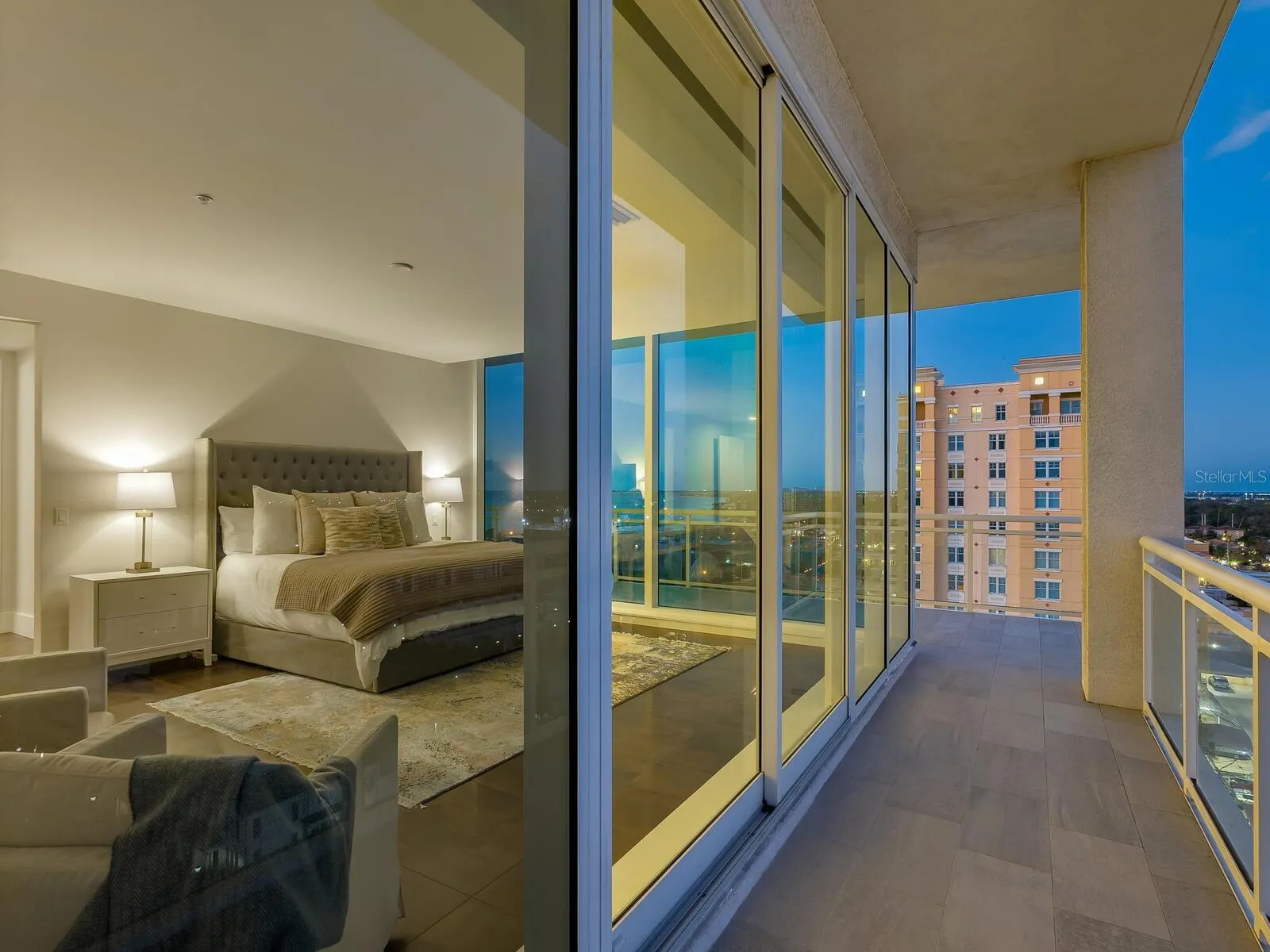 540 N TAMIAMI TRL #1201, #1201