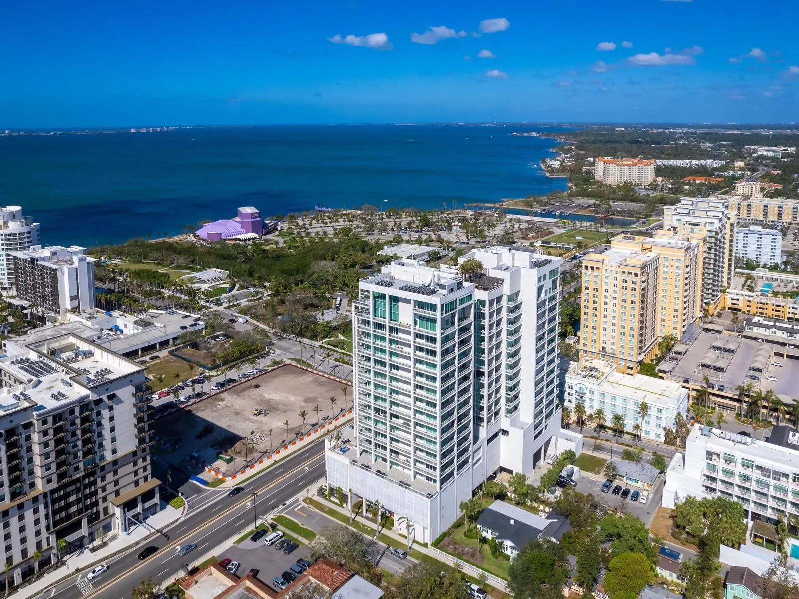 540 N TAMIAMI TRL #1201, #1201