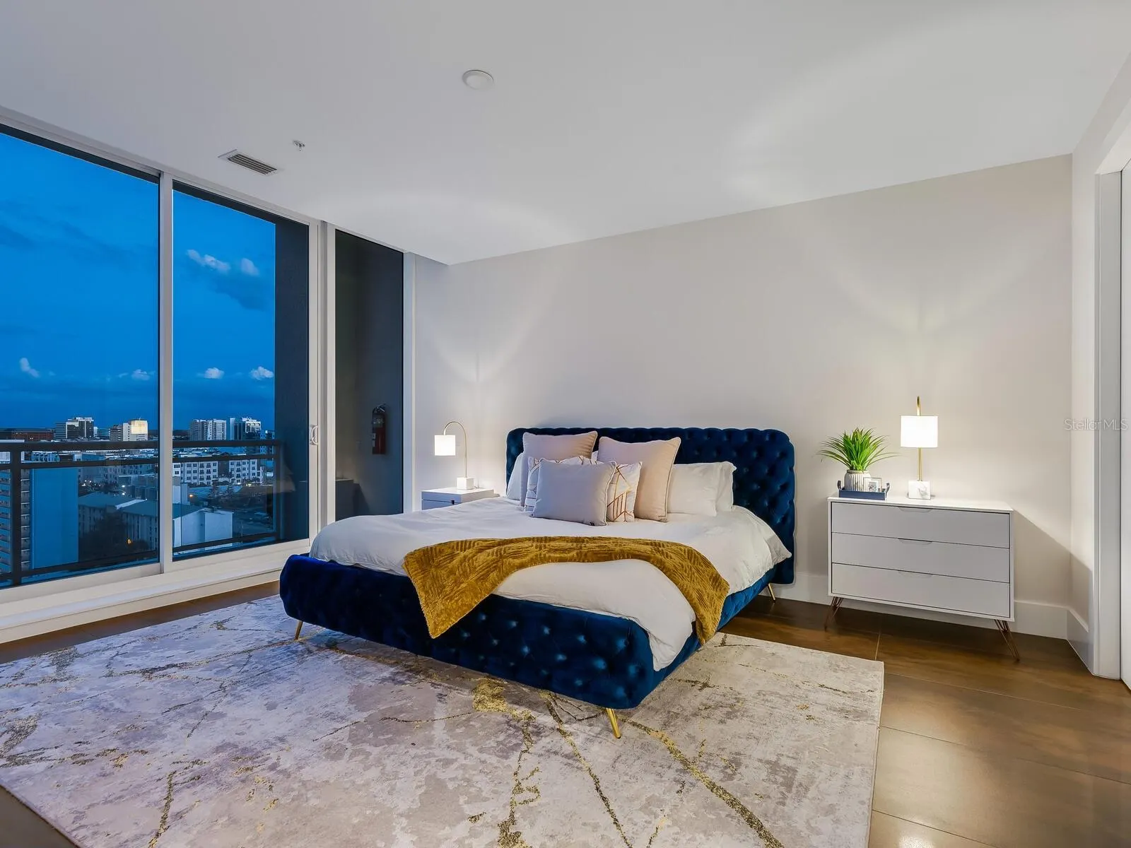 540 N TAMIAMI TRL #1201, #1201