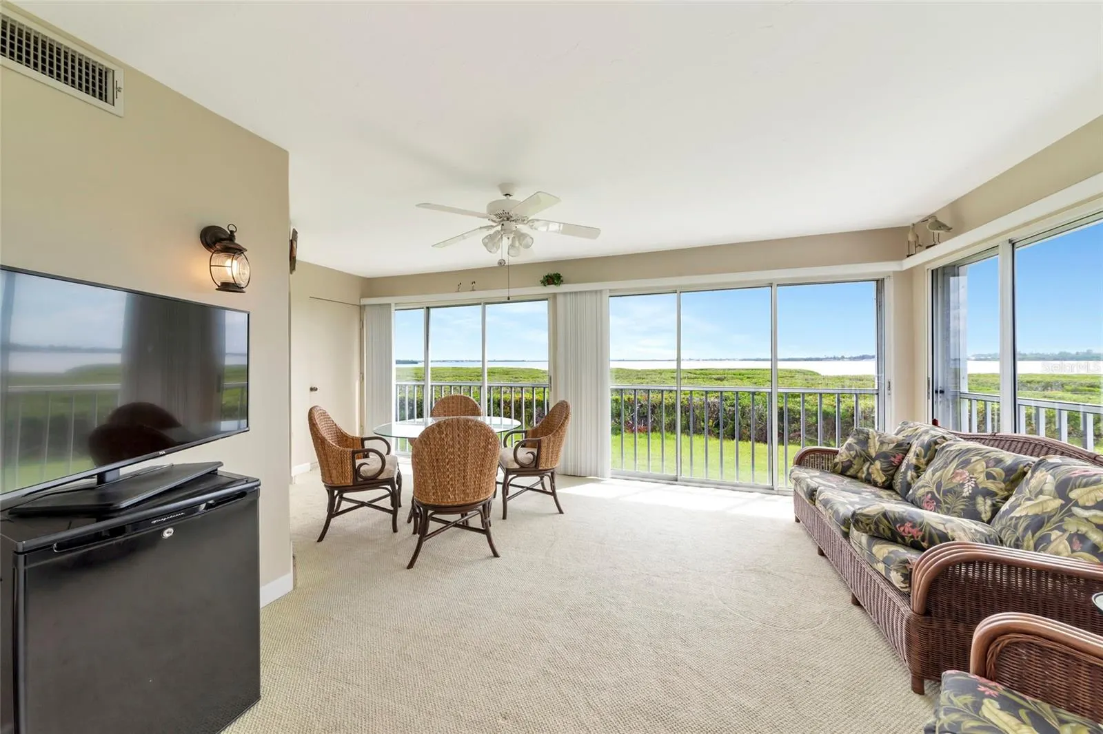 1145 EDGEWATER CIR #1145, #1145