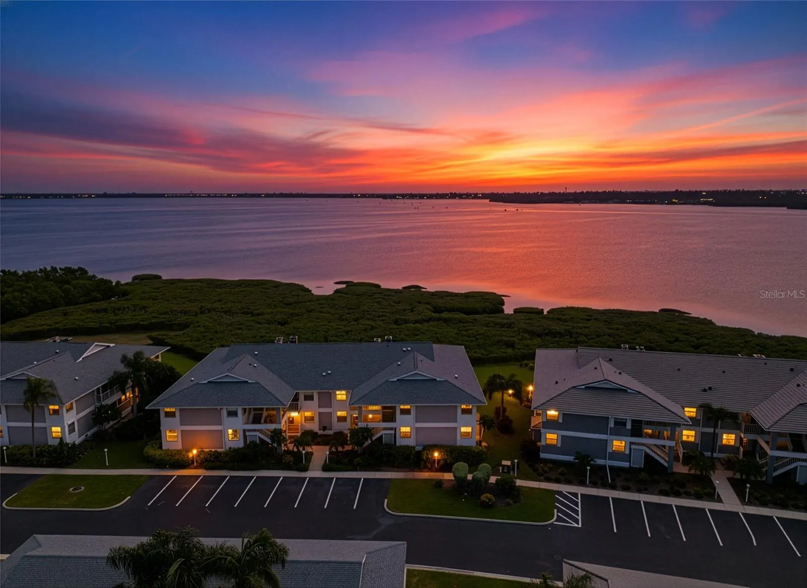 1145 EDGEWATER CIR #1145, #1145