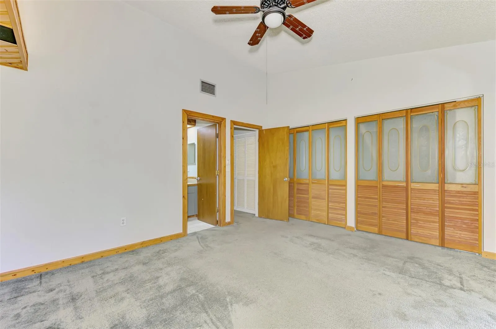 977 SUNRIDGE DR #113, #113