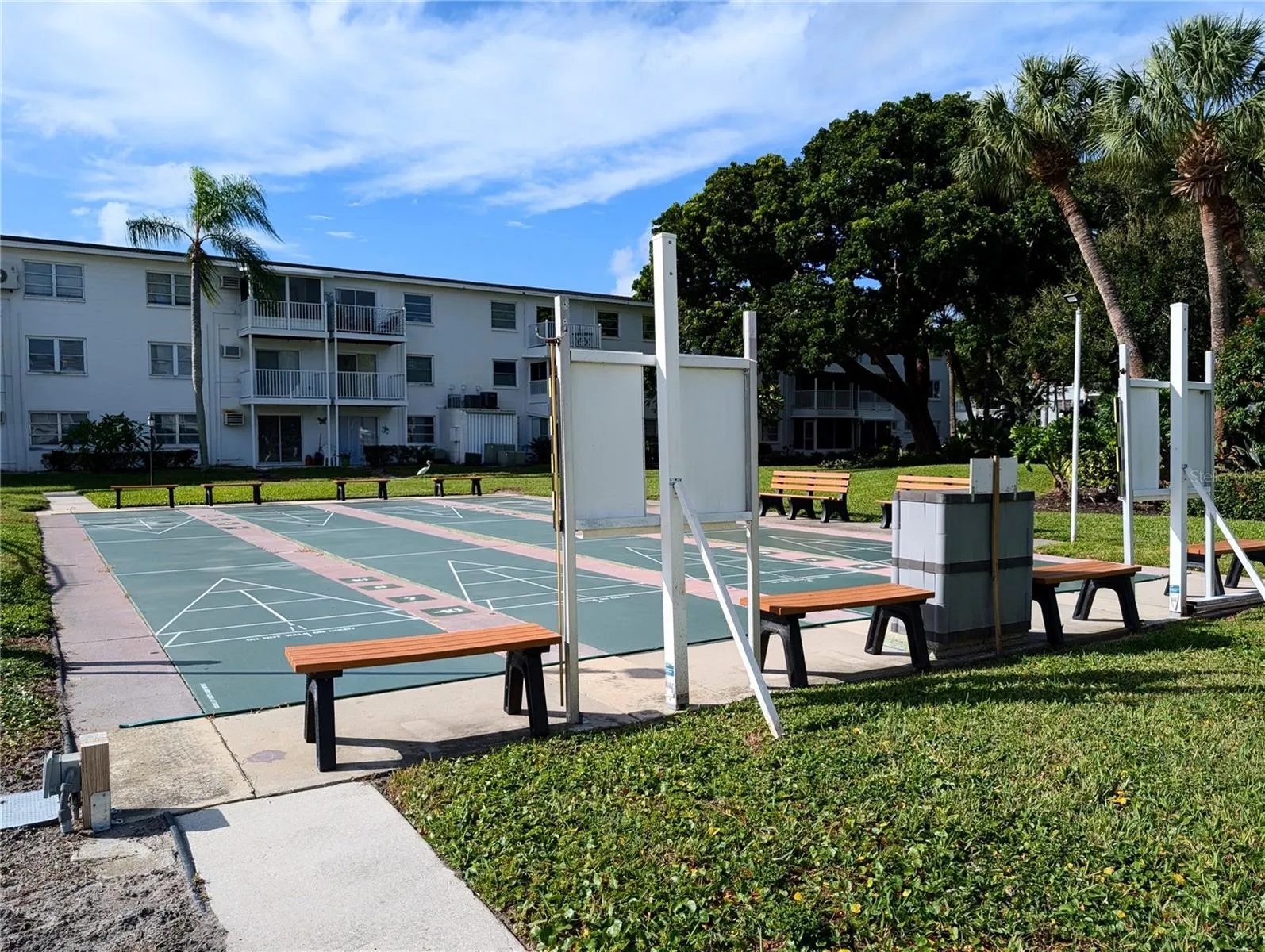 2303 SUNSET DR #H7, #H7