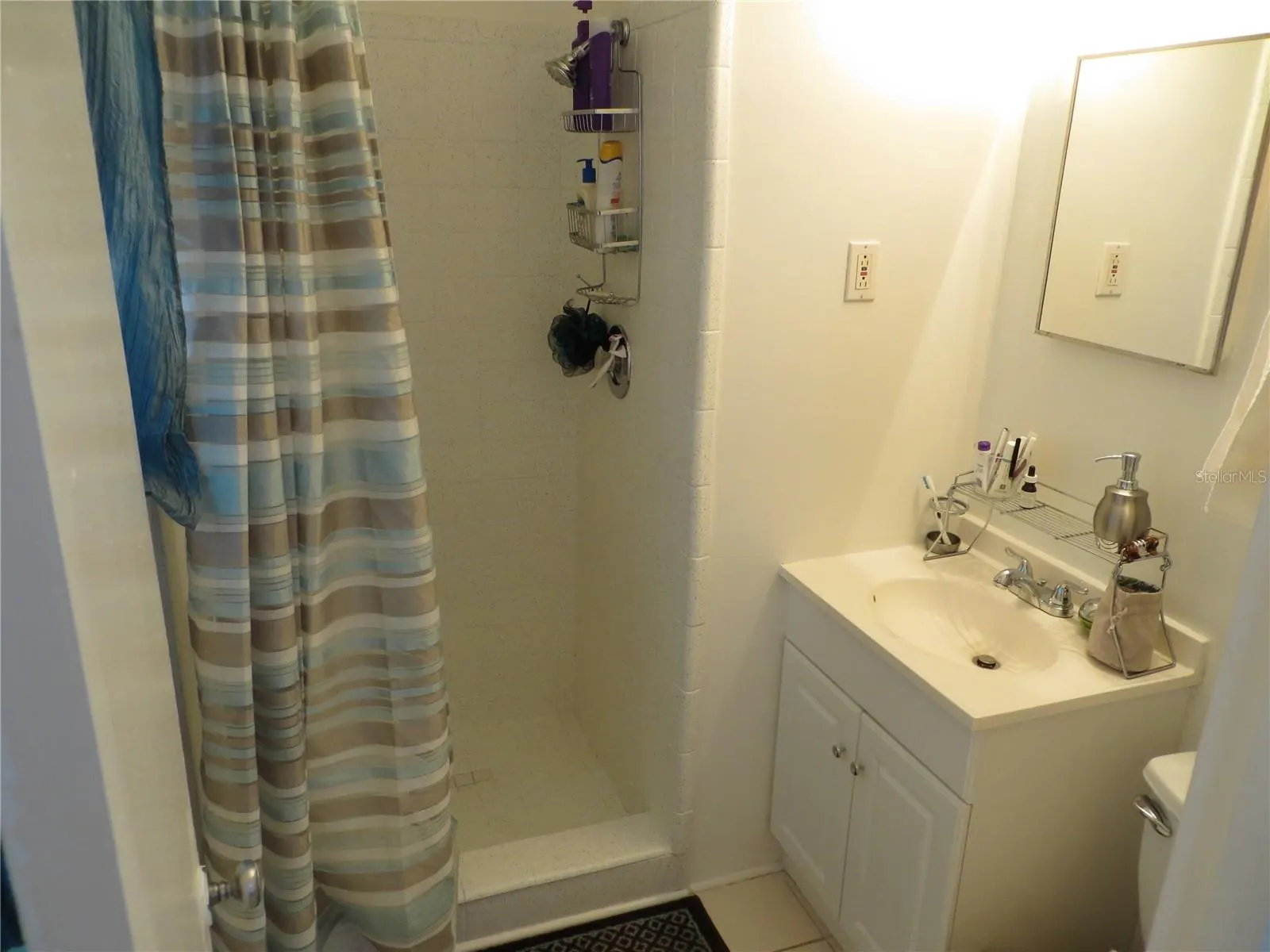 2321 15TH AVE W