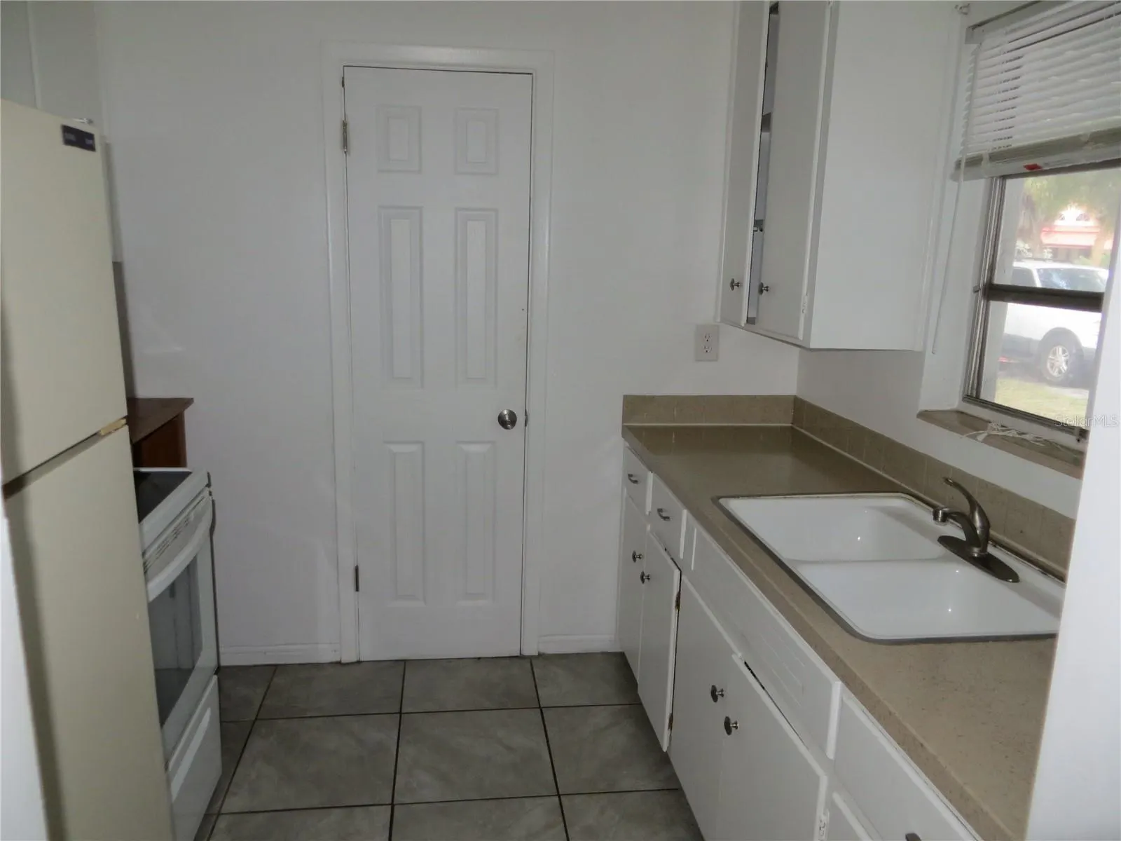 2321 15TH AVE W