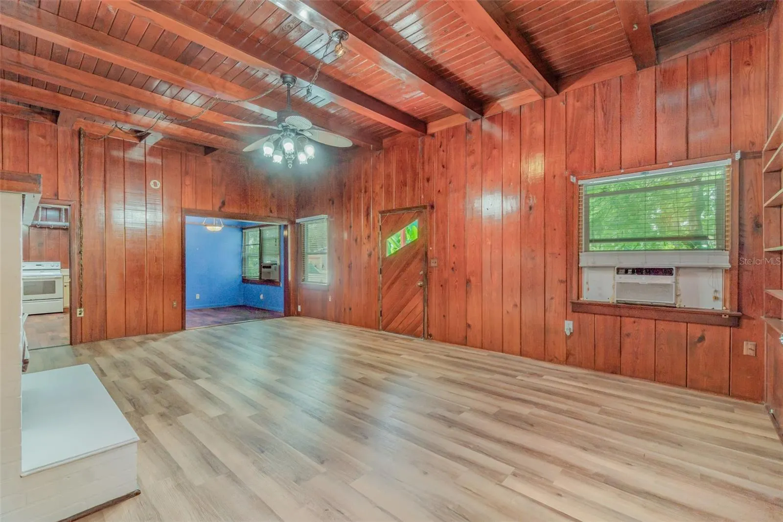 2729 BROADWAY