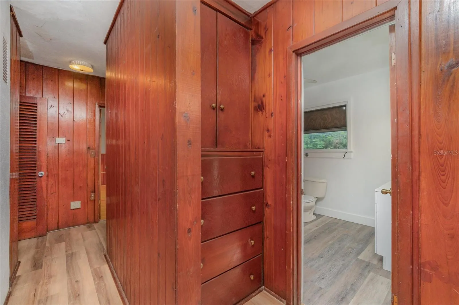 2729 BROADWAY