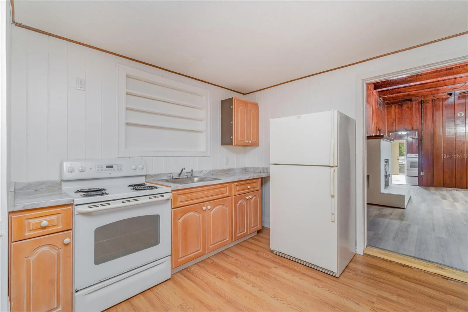 2729 BROADWAY
