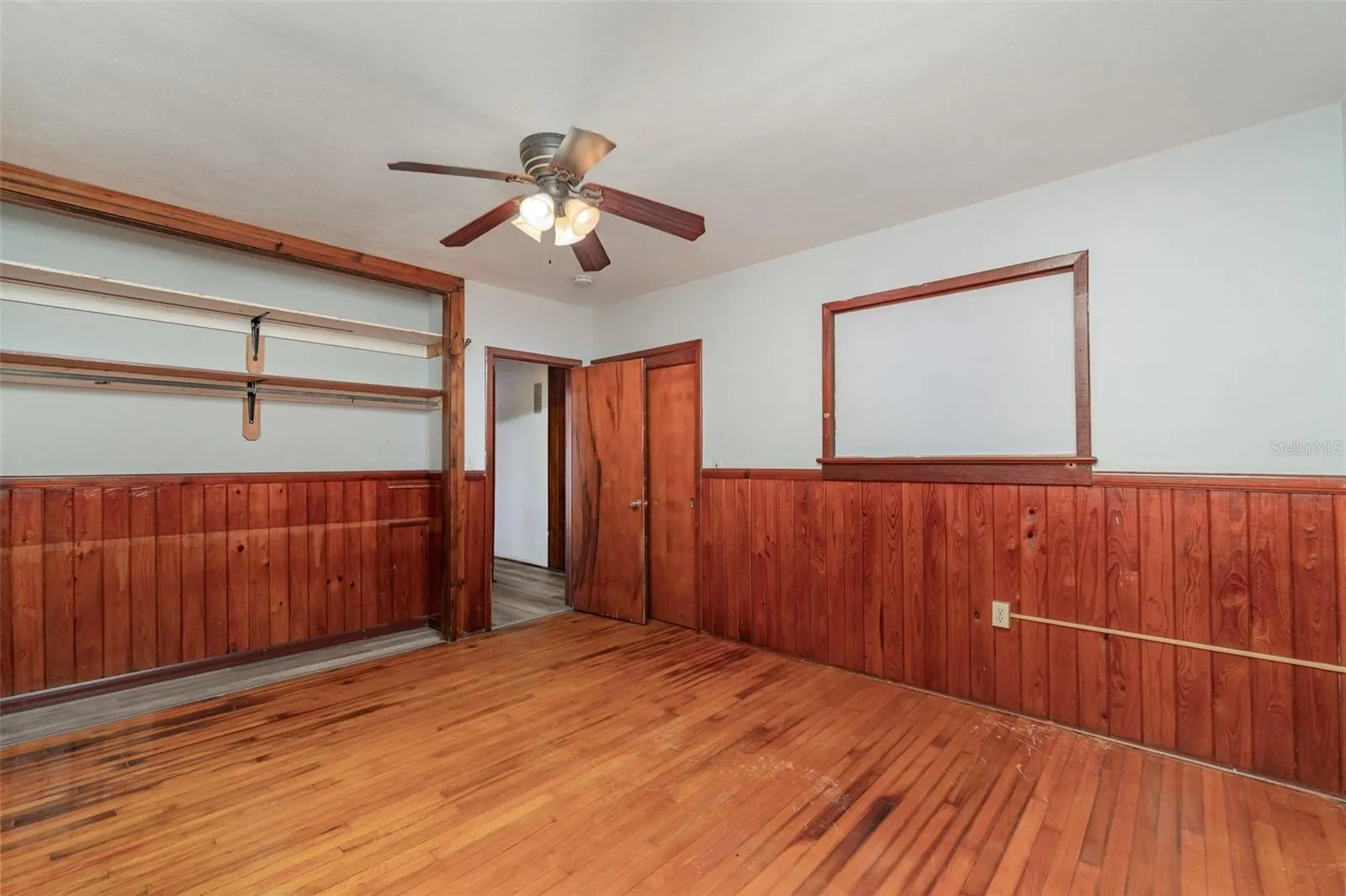 2729 BROADWAY