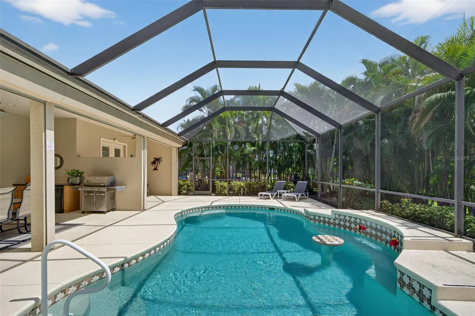 2106 SW 52ND ST