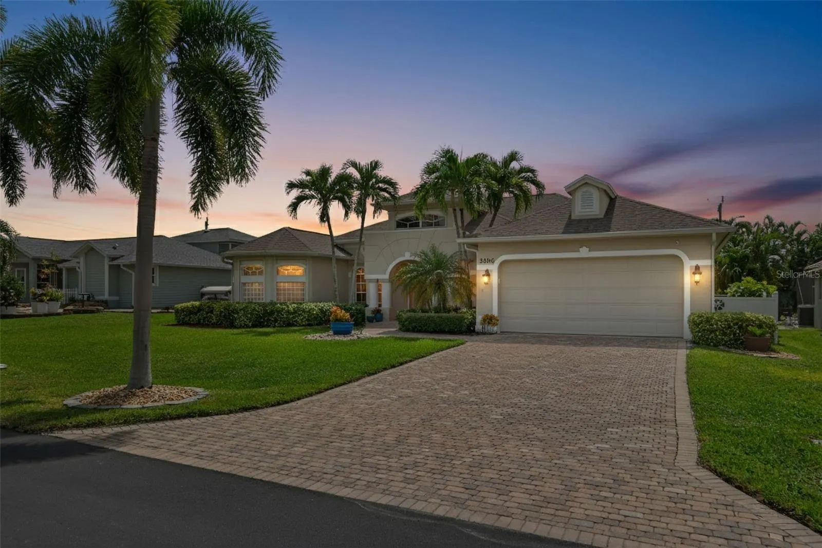 2106 SW 52ND ST