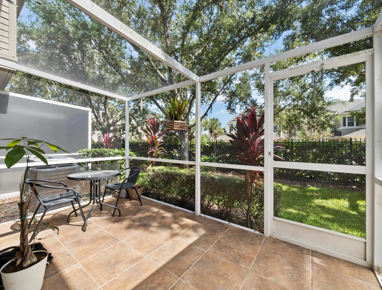 7596 PLANTATION CIR #7596, #7596