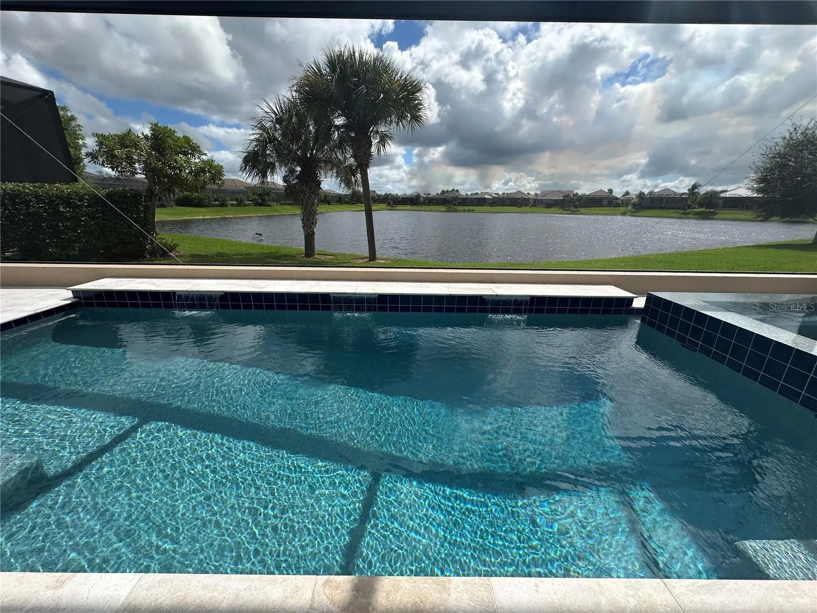 320 ARIA DR