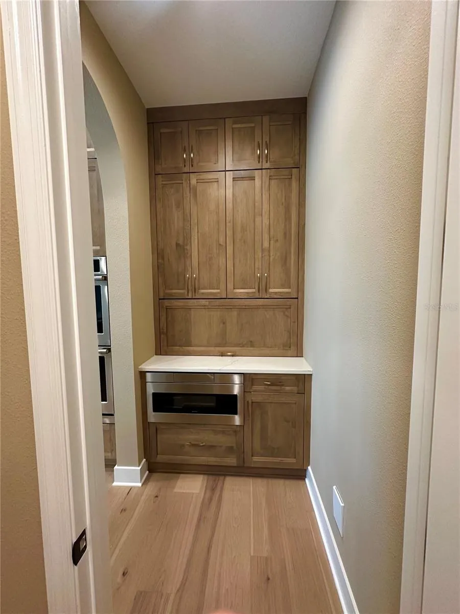 320 ARIA DR
