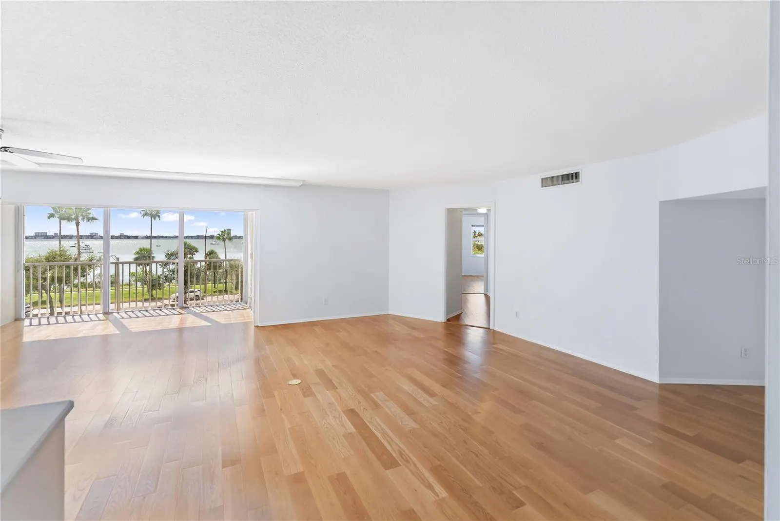 435 S GULFSTREAM AVE #403, #403