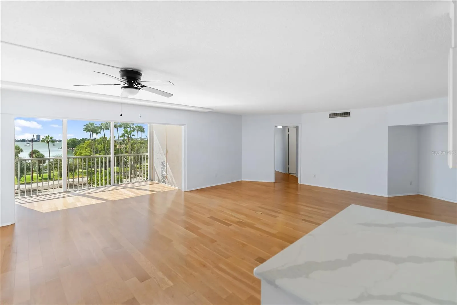 435 S GULFSTREAM AVE #403, #403